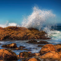 Фотопечать: волна, камни, море