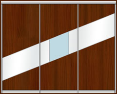 Дверь-купе трехстворчатая с наклонной вставкой из зеркала и стекла